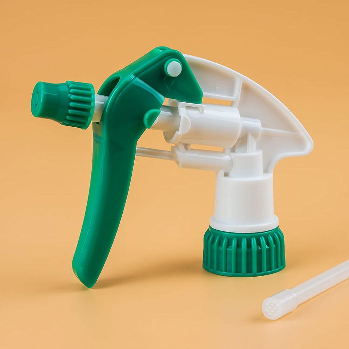 24 Green Heavy-Duty Trigger Sprayers X2549