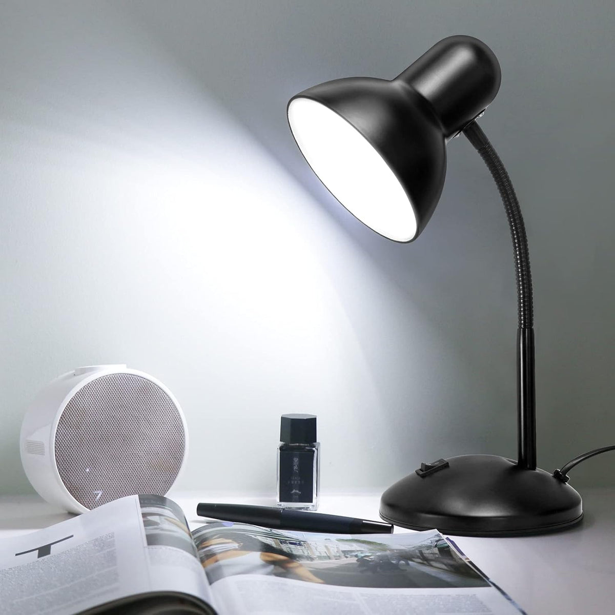 Metal Desk Lamp with LED Bulb U83974