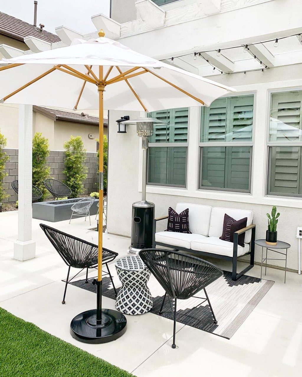7.5 ft. Dark Wood Cafe Velum Sunbrella Umbrella S85640