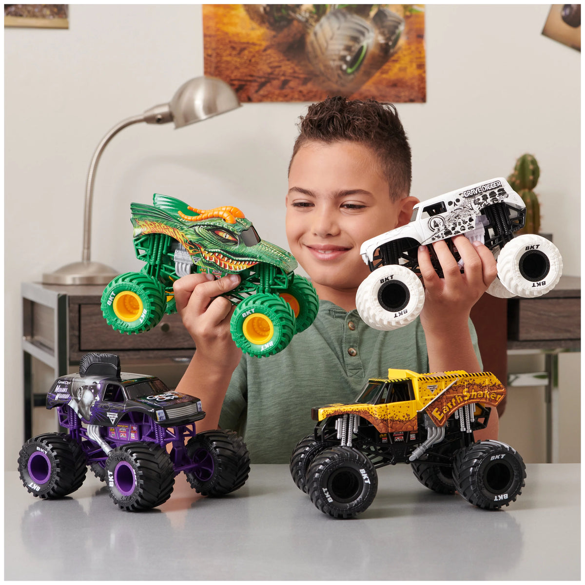 Monster Truck 1:24 Scale Die-Cast Vehicle B7455