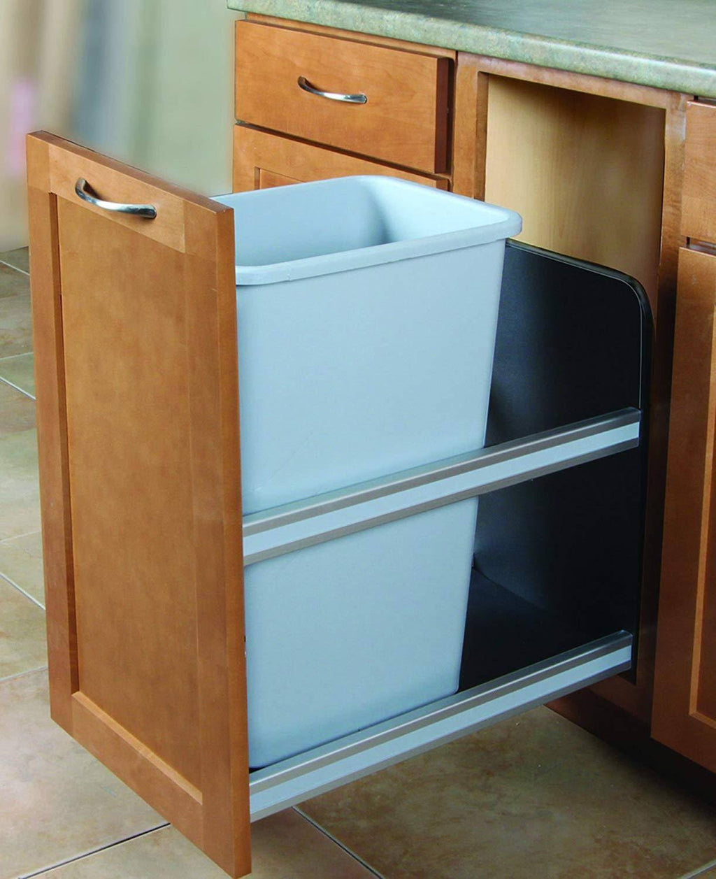 Soft Close Pull Out Trash Can O11125