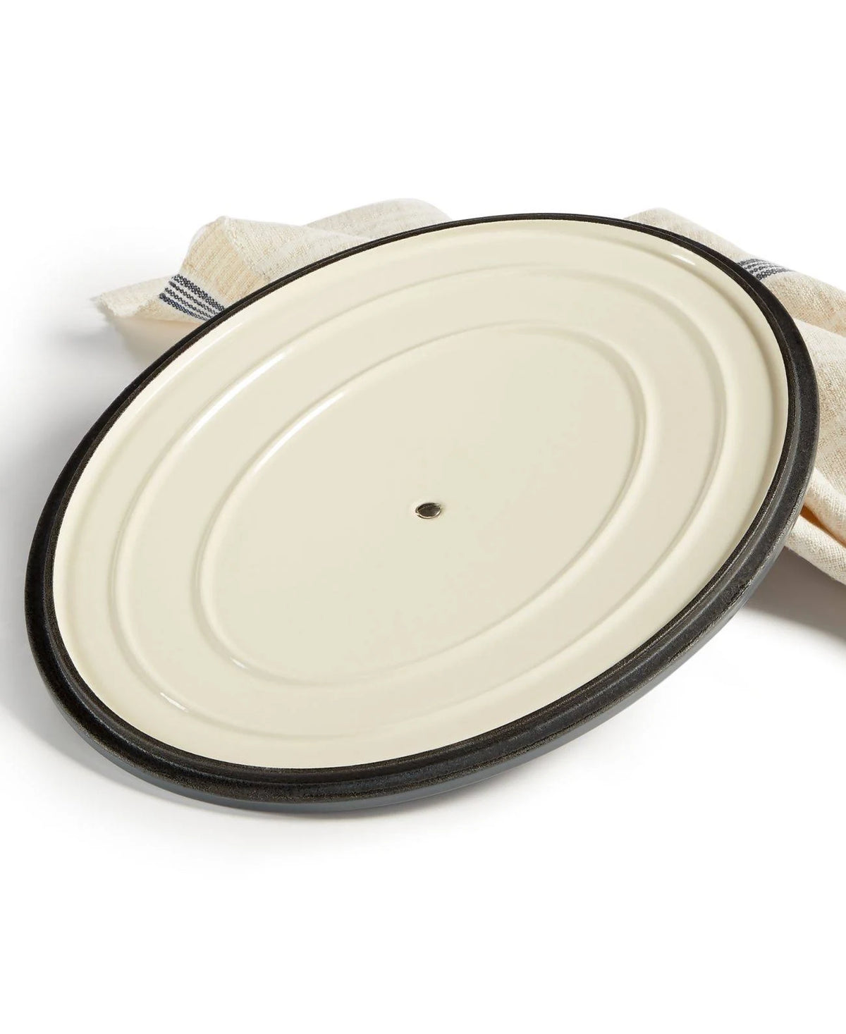 Enameled Cast Iron Oval 8-qt. Dutch Oven X9587