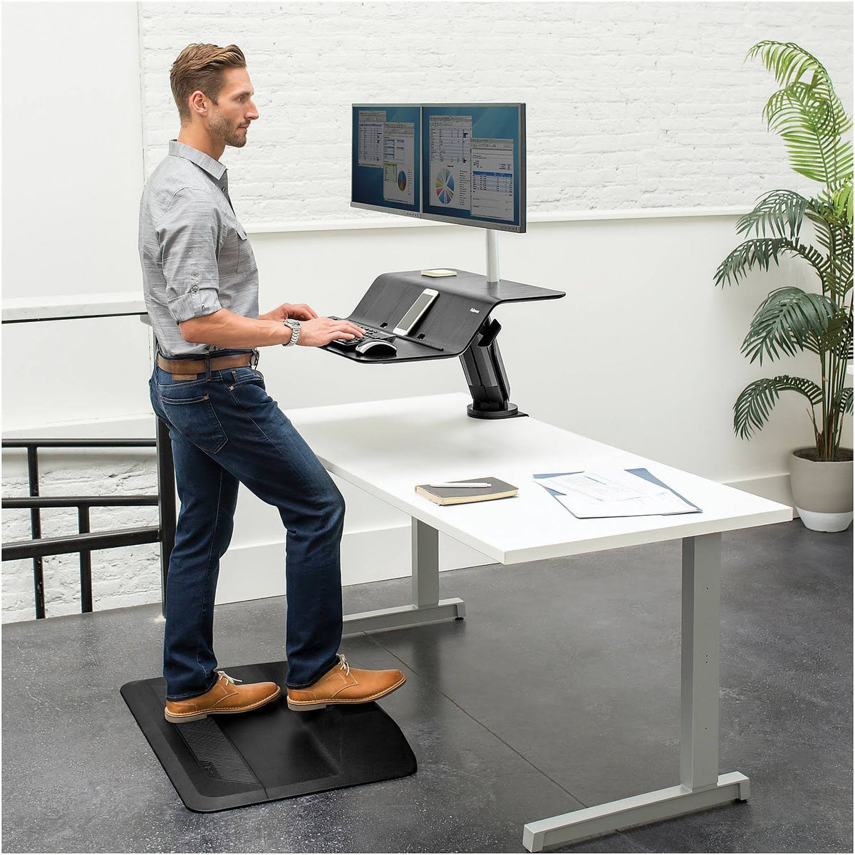 Black Sit-Stand Workstation V55844