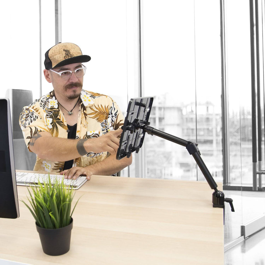 Universal Tablet Pole and Desk Mount I7346