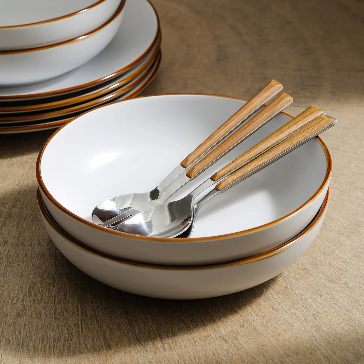 White 16-Piece Stoneware Dinnerware Set S134