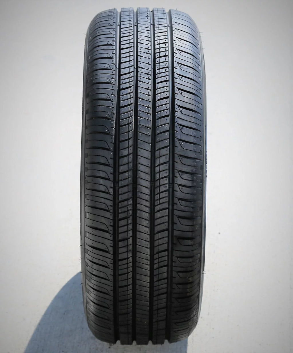 All Season 215/55R16 93H Passenger Tire Z140