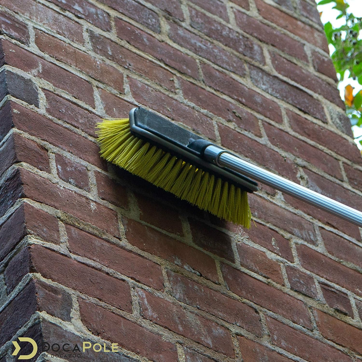 11 Inch Hard Bristle Deck Brush with Telescoping Pole Y122