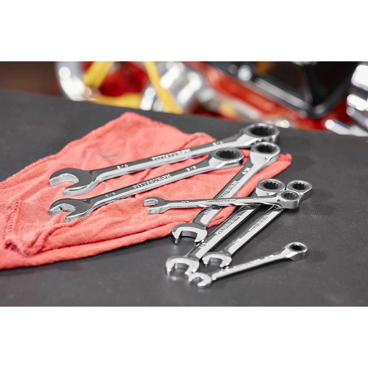 SAE Ratcheting Combination Wrench Set, 7-Piece Y15442