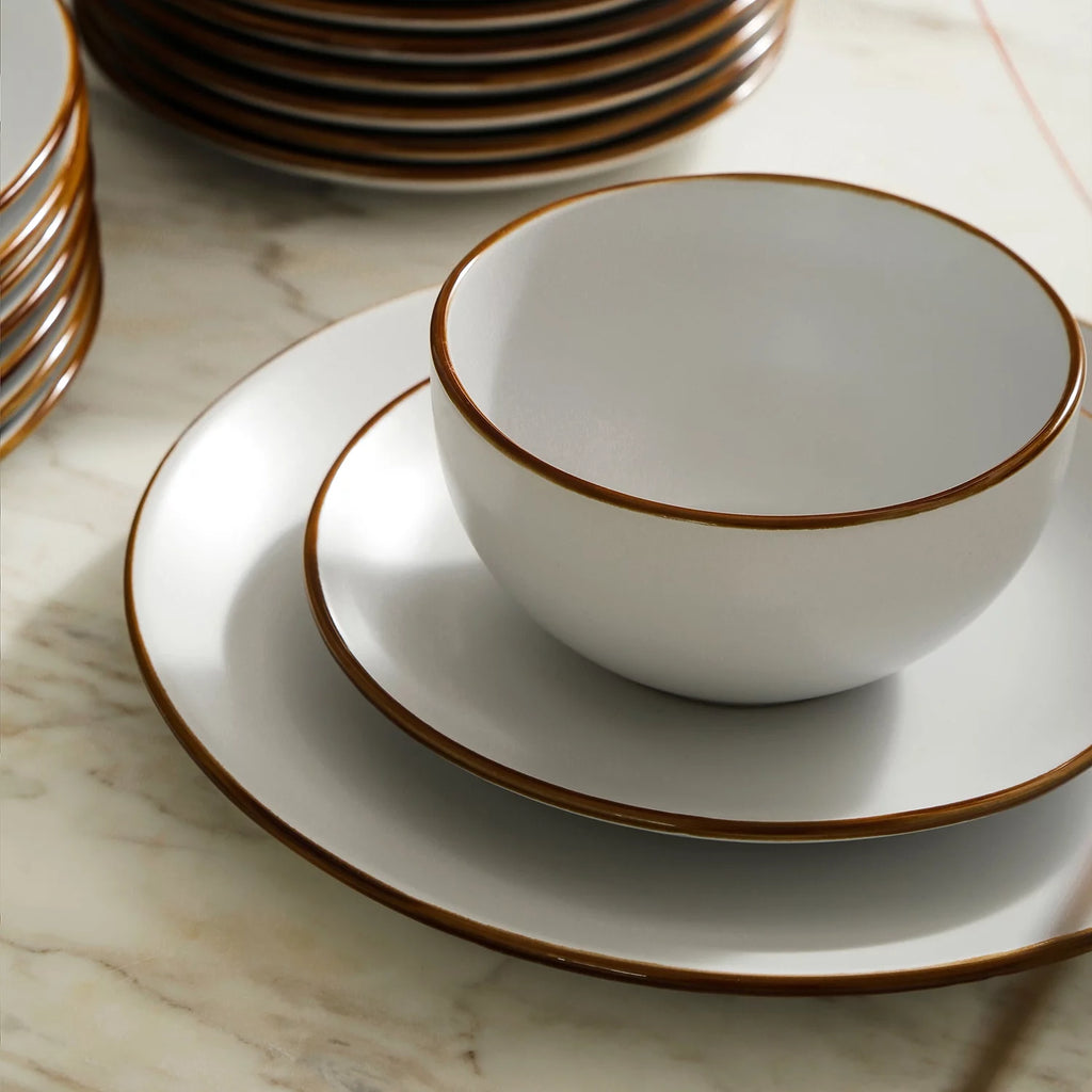 White 16-Piece Stoneware Dinnerware Set S134