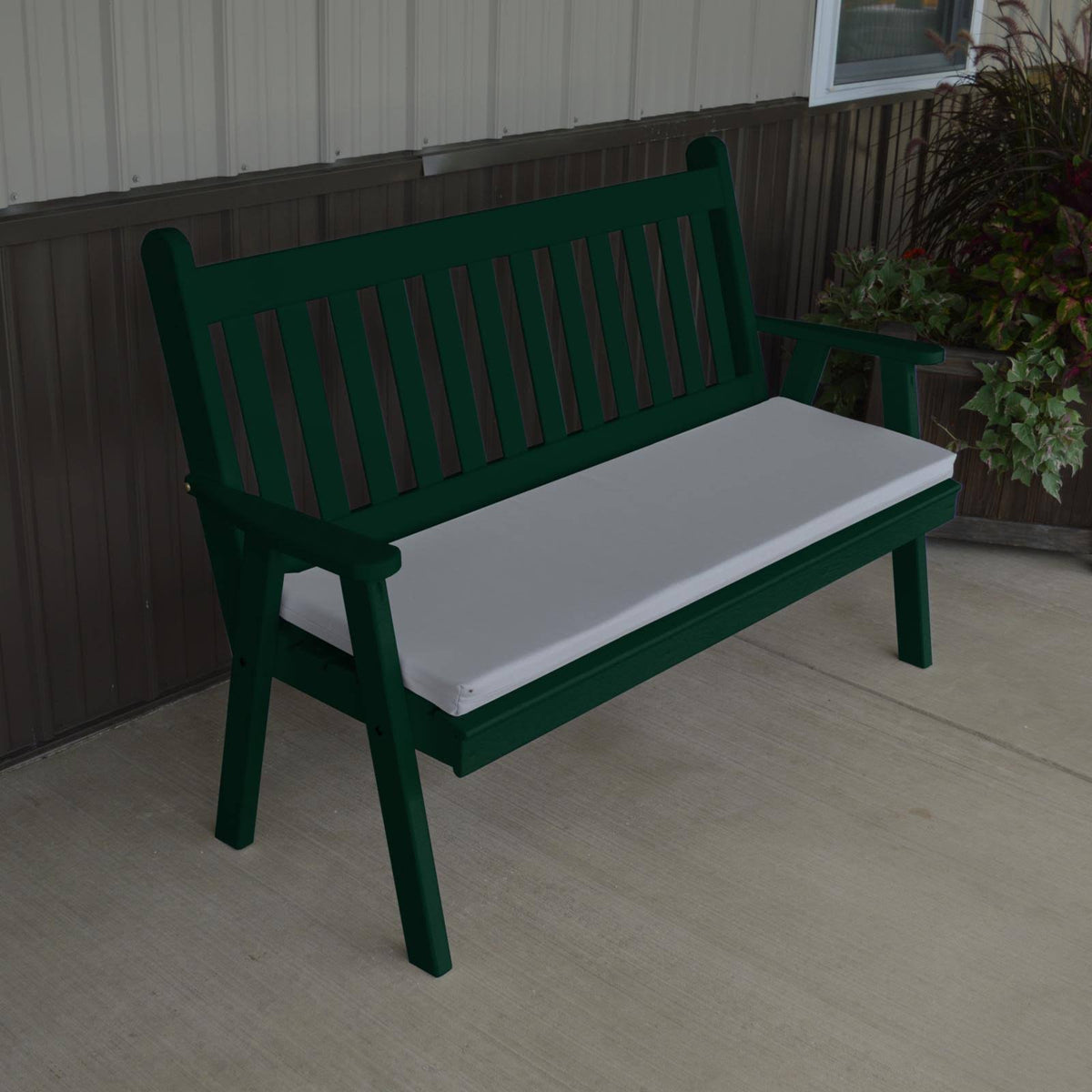 Yellow Pine Traditional English Garden Bench Dark Green, Size: 6 ft. G446